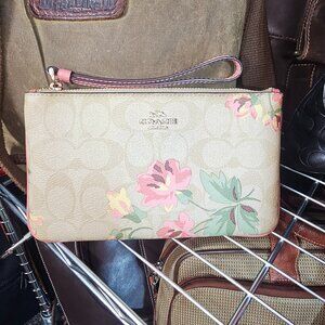 Coach Large Wristlet In Signature Canvas With Lily Print